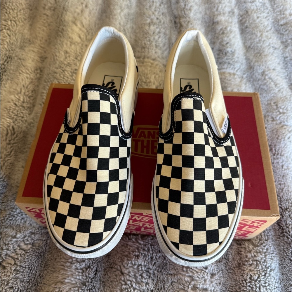 Vans Platform Checkerboard Slip-On Design